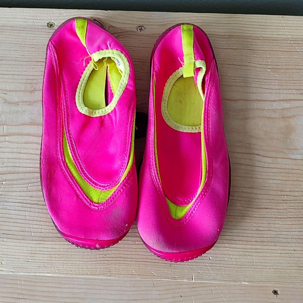 Water shoes
